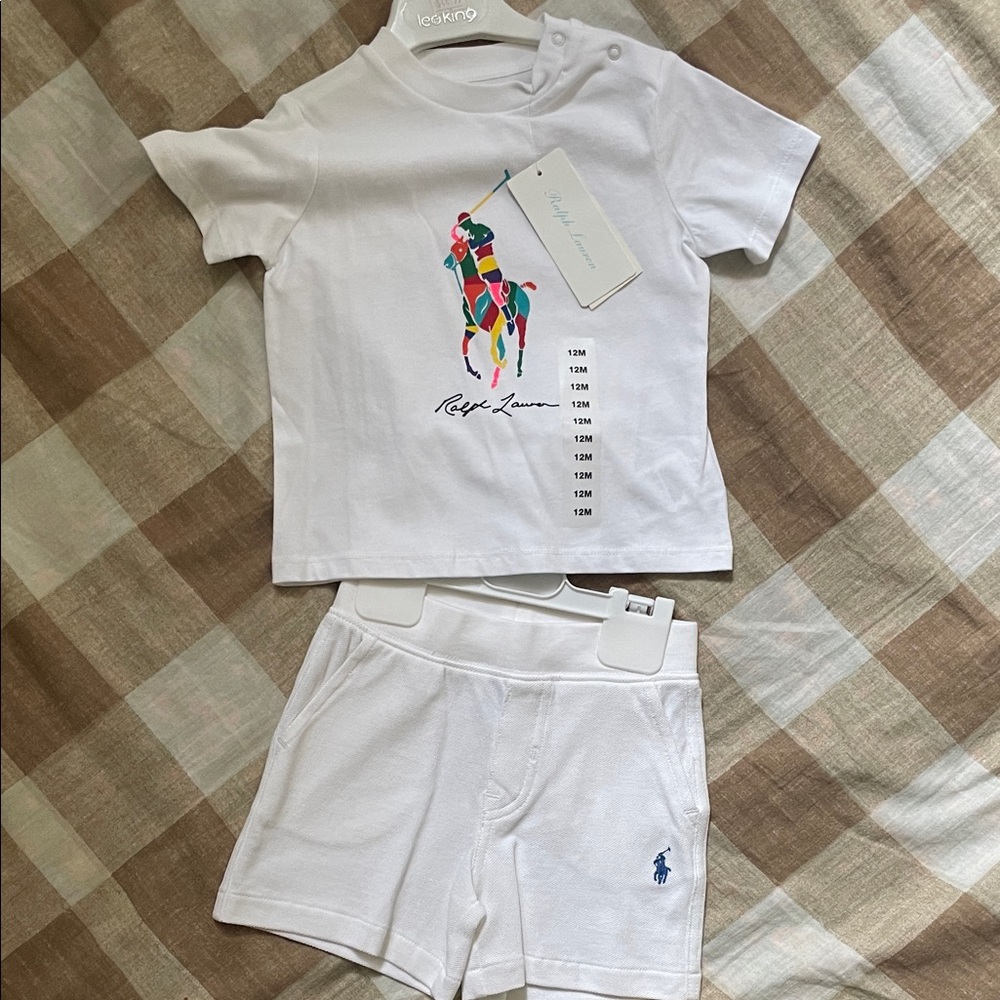 📦Sold📦 
Ralph Lauren White Polo Shirt 12M